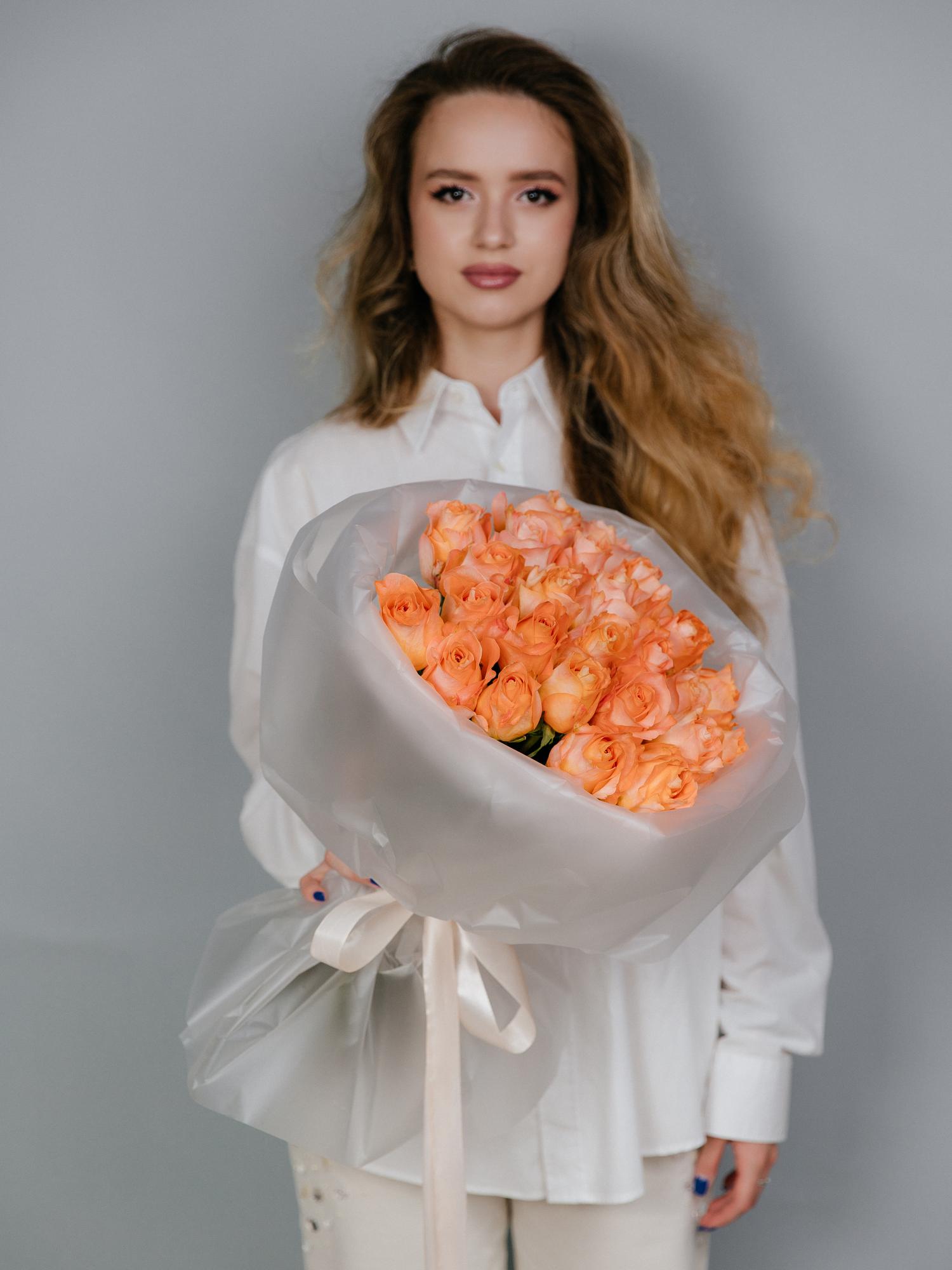 Букет из 25 роз 50 см сорта Color Reff