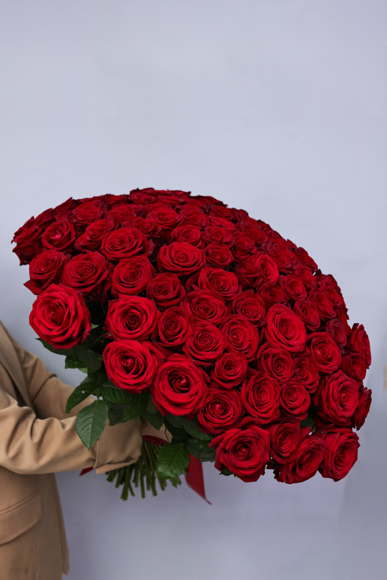 Букет из 101 розы 80 см сорта Red naomi 